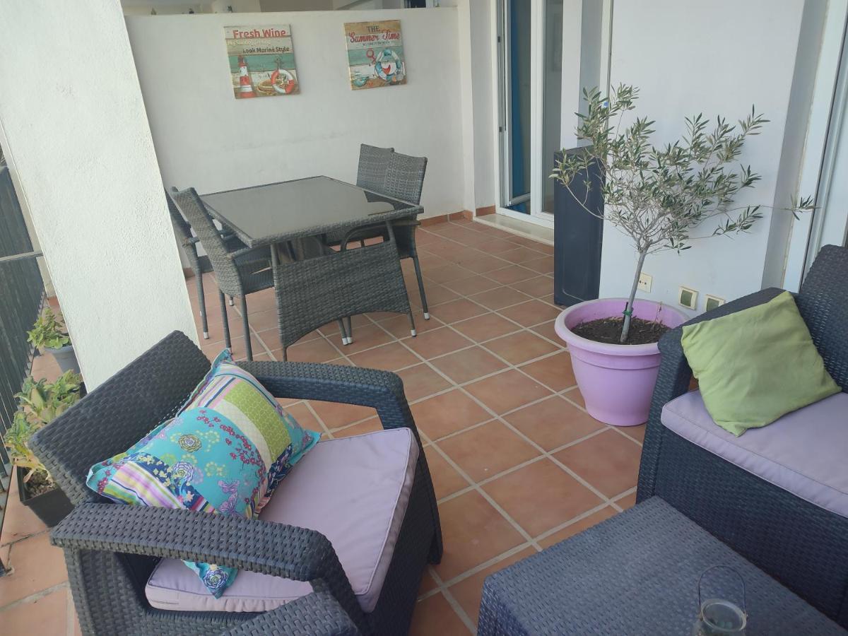 Apartamento Junto A La Playa Zona Tranquila Манилва Екстериор снимка