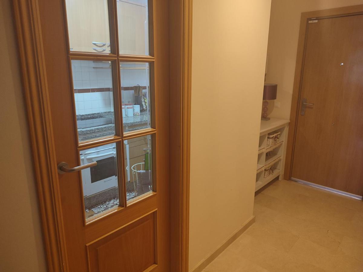 Apartamento Junto A La Playa Zona Tranquila Манилва Екстериор снимка