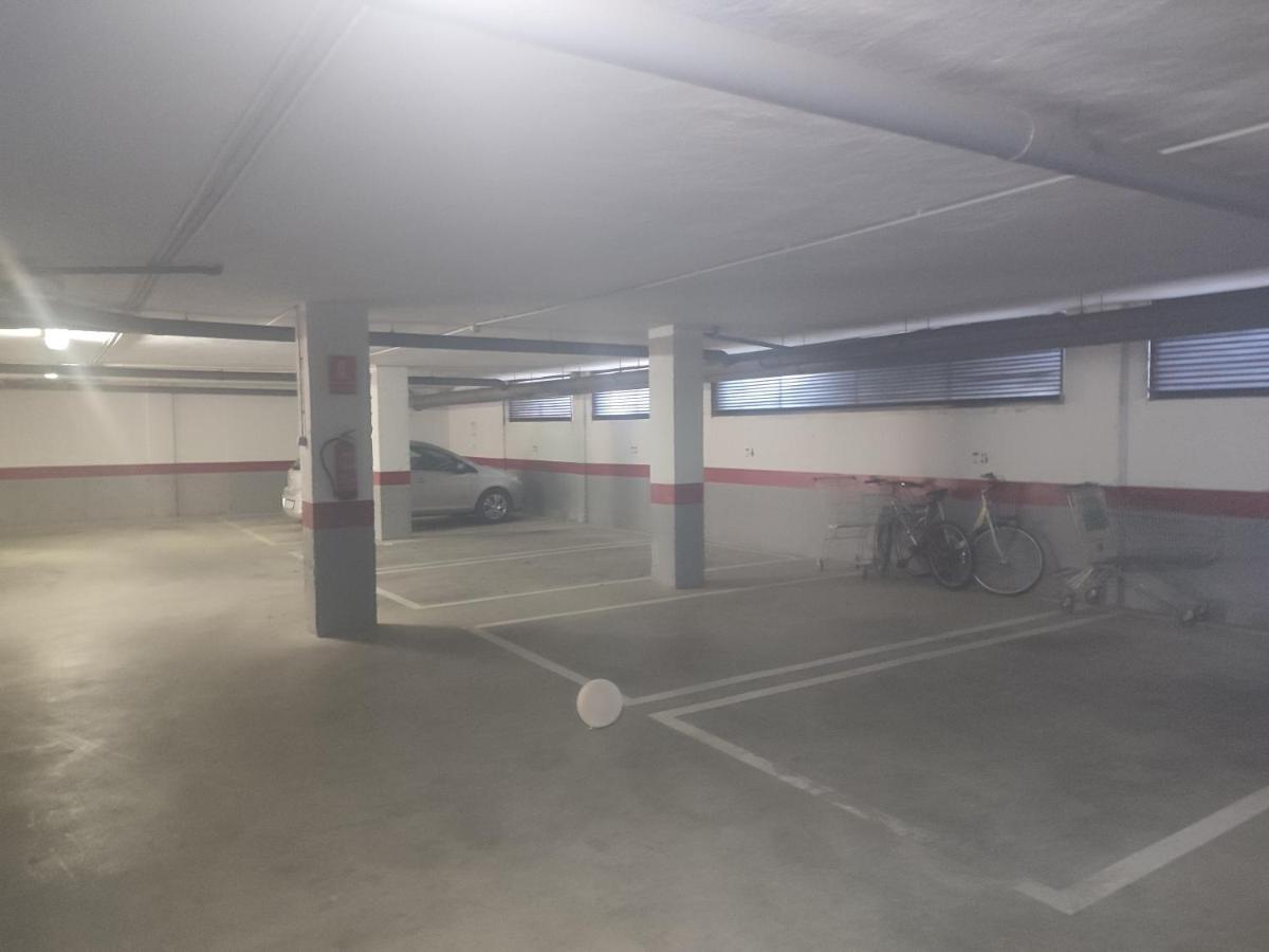 Apartamento Junto A La Playa Zona Tranquila Манилва Екстериор снимка