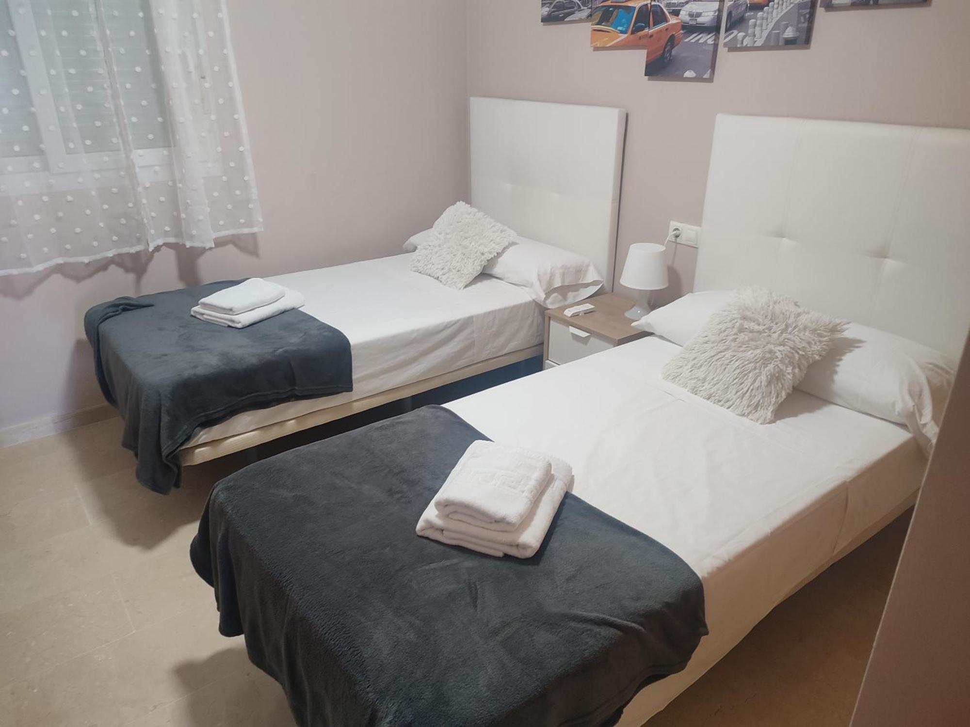 Apartamento Junto A La Playa Zona Tranquila Манилва Екстериор снимка