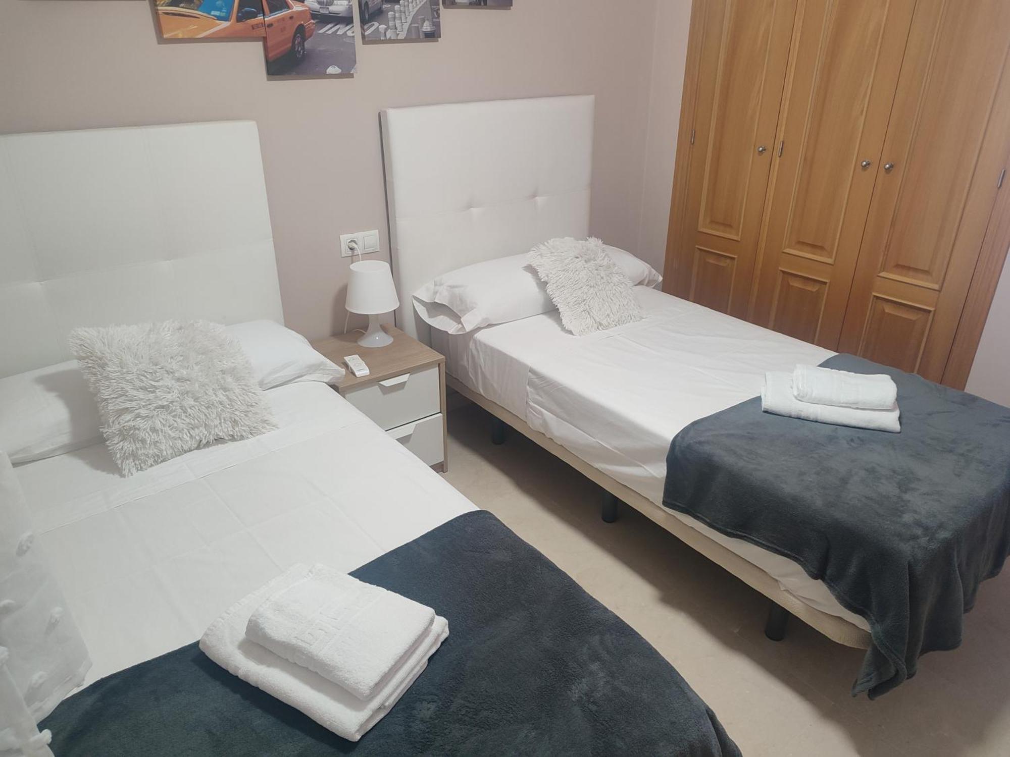 Apartamento Junto A La Playa Zona Tranquila Манилва Екстериор снимка